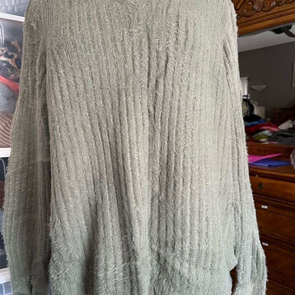 Open Back Sweater - Picture 5 of 8